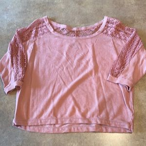 Women’s American Eagle shirt size small